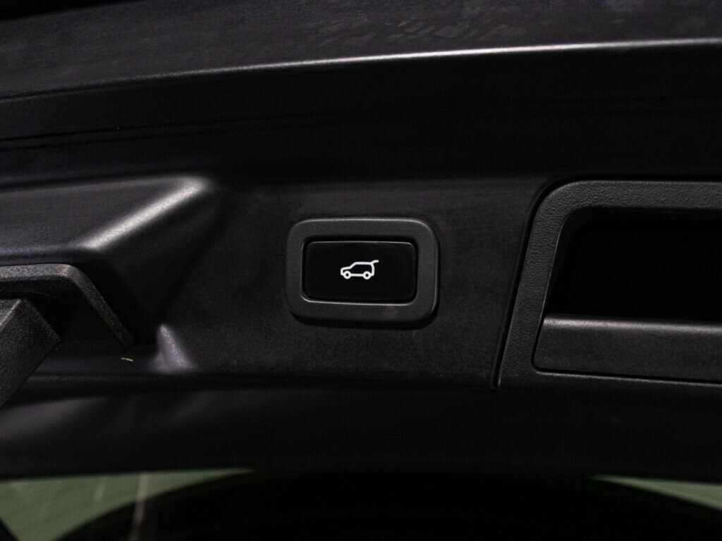 Land Rover Range Rover Velar, 2018 Фото №16