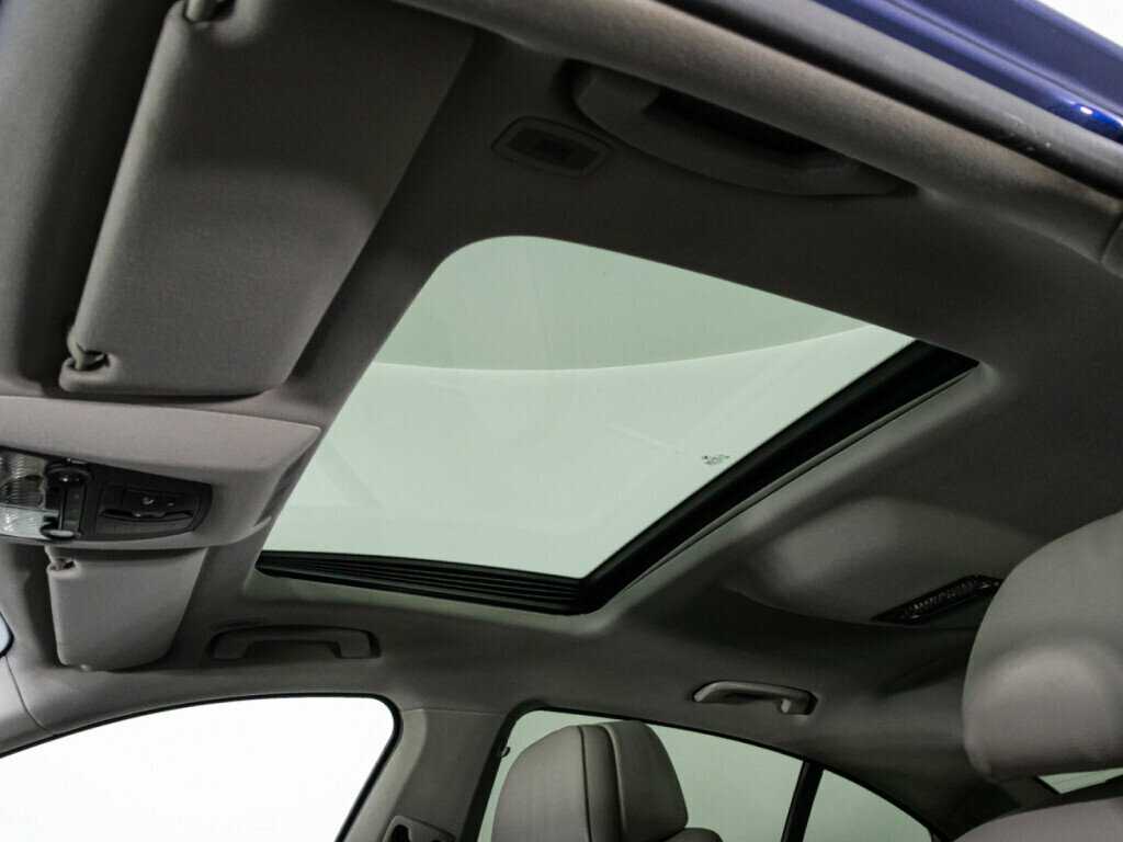 BMW 7 серии 740i, 2012 Фото №21