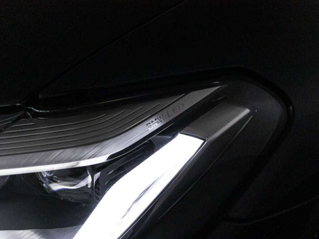 BMW 5 серии 520d xDrive, 2021 Фото №35