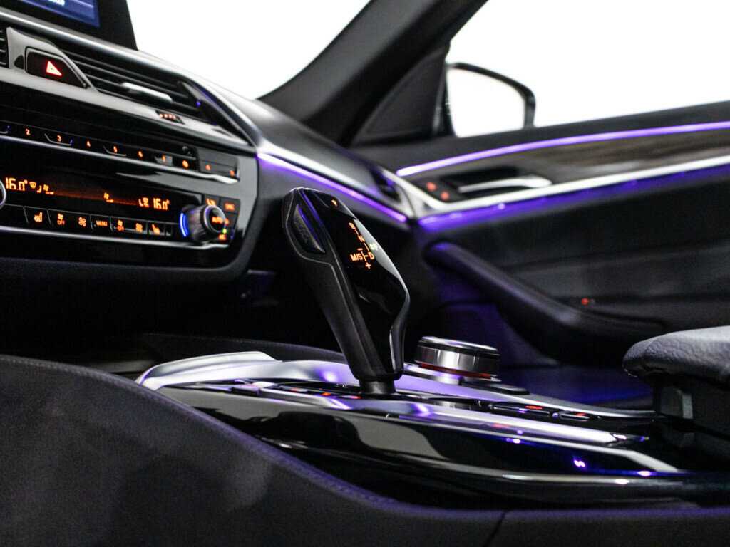 BMW 5 серии 520d xDrive, 2021 Фото №38
