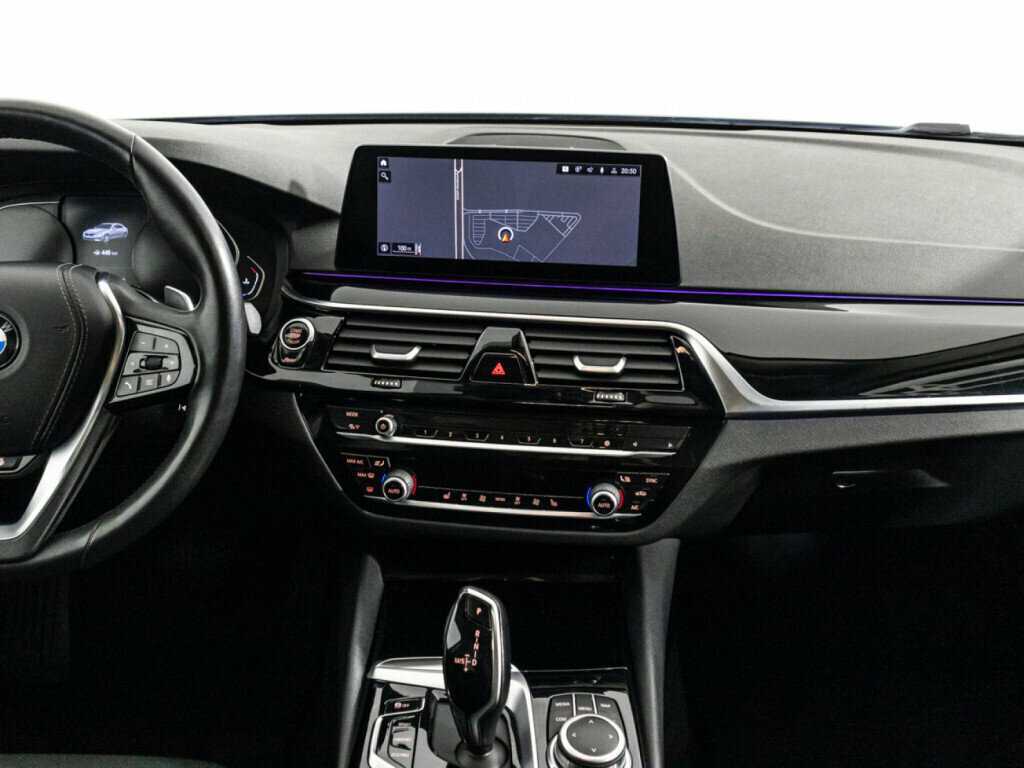 BMW 5 серии 520d xDrive, 2020 Фото №12