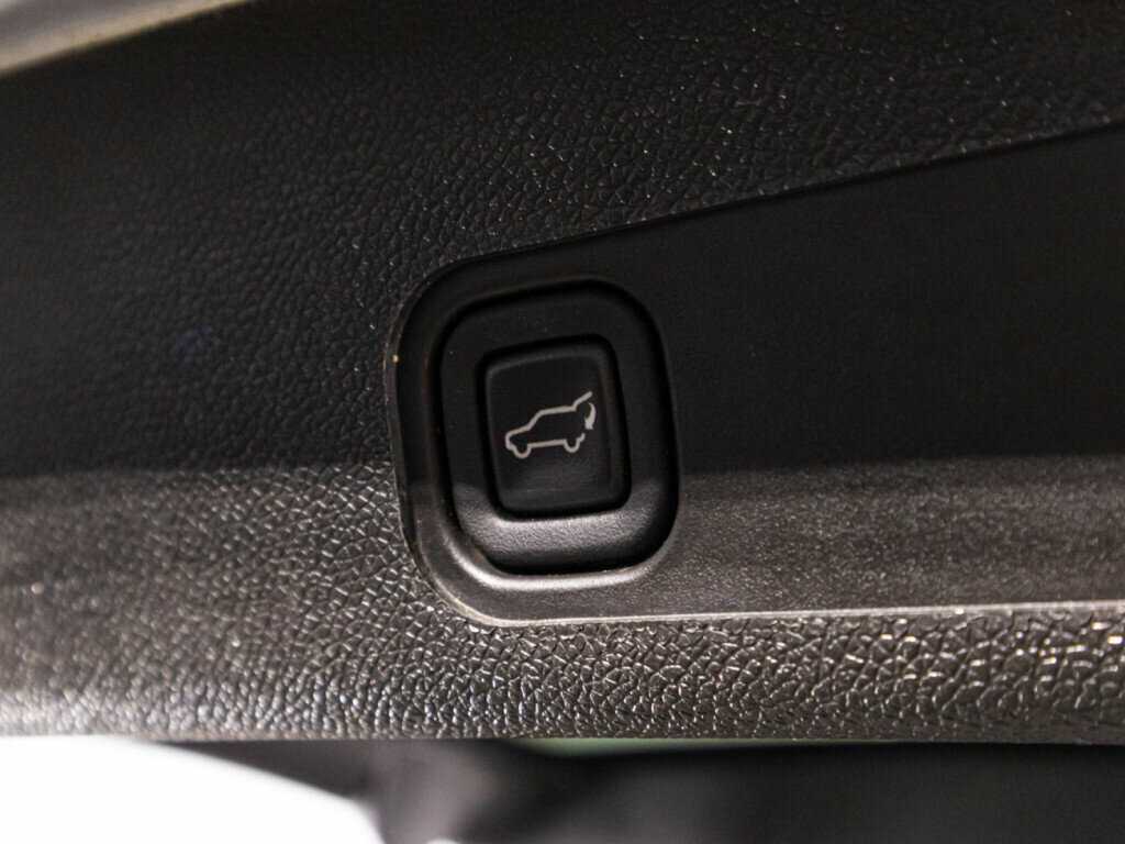 Chevrolet Tahoe 6AT, 2011 Фото №13