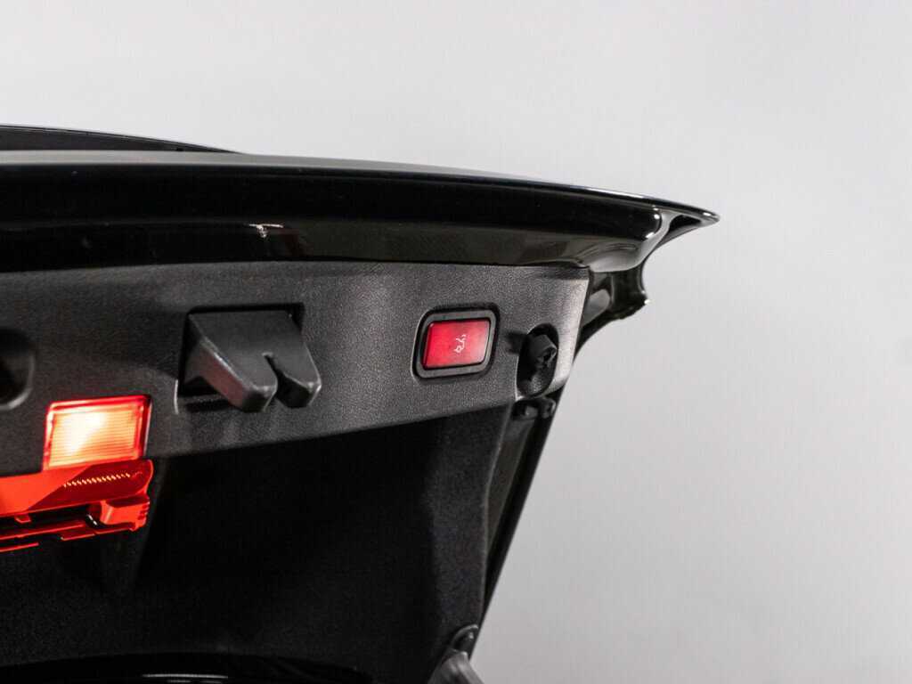 Mercedes-Benz CLS 400, 2017 Фото №15