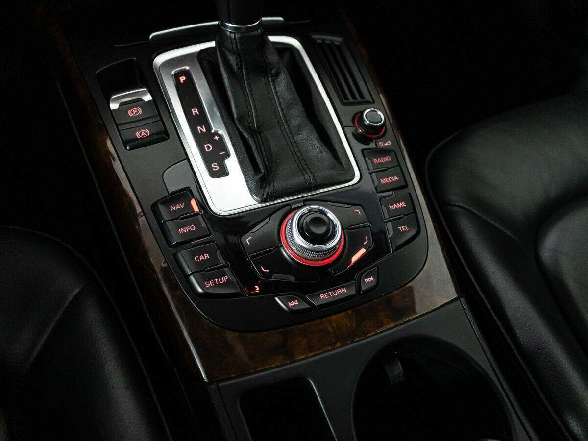 Audi A4, 2010 Фото №20