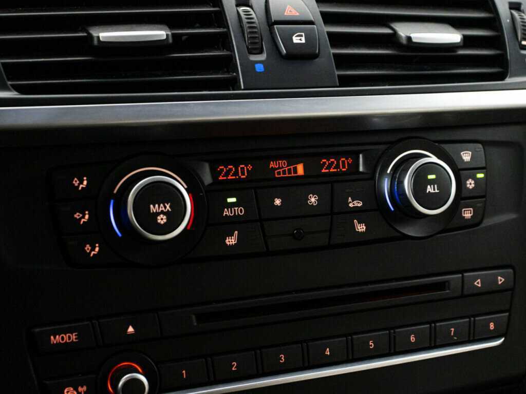 BMW X3 30d xDrive, 2011 Фото №18