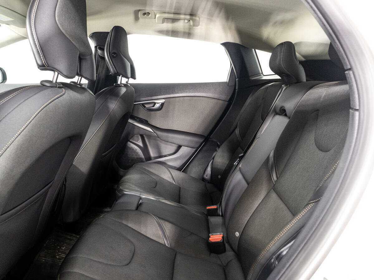 Volvo V40 Cross Country, 2013 Фото №10