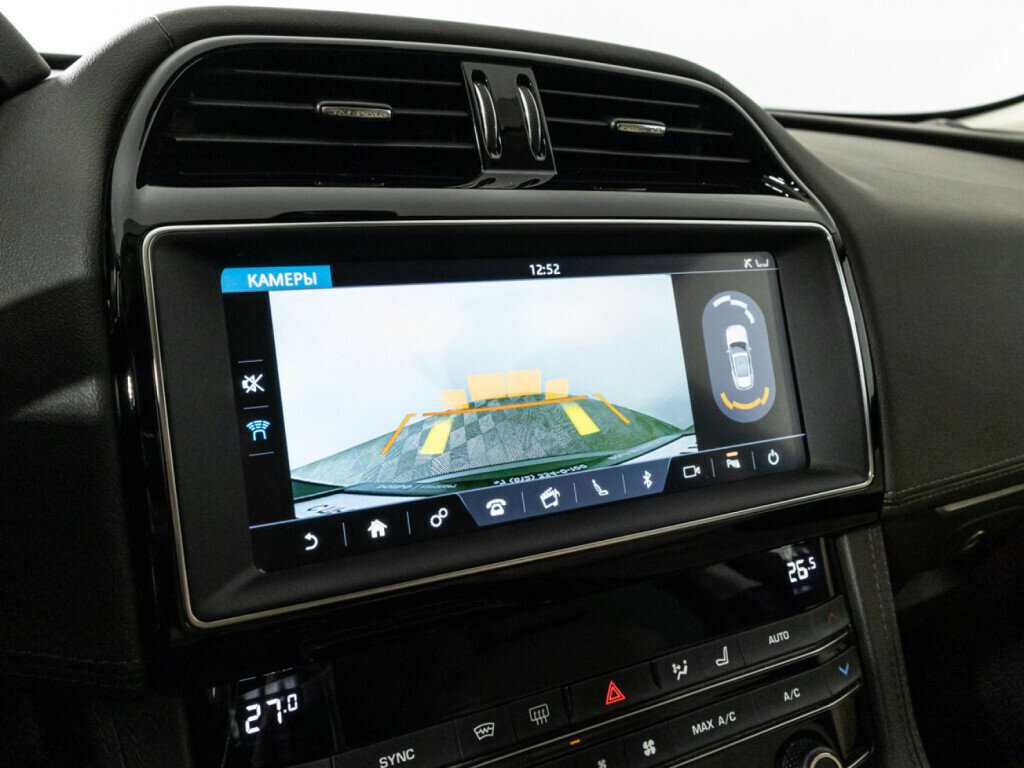 Jaguar F-Pace, 2018 Фото №16