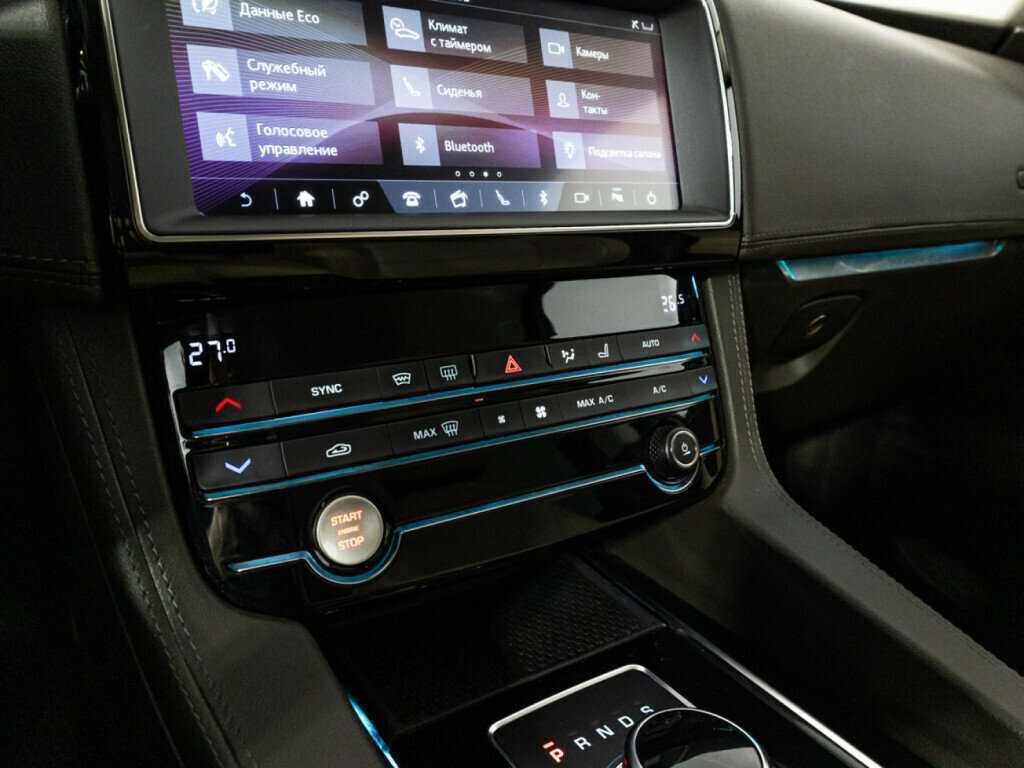 Jaguar F-Pace, 2018 Фото №17