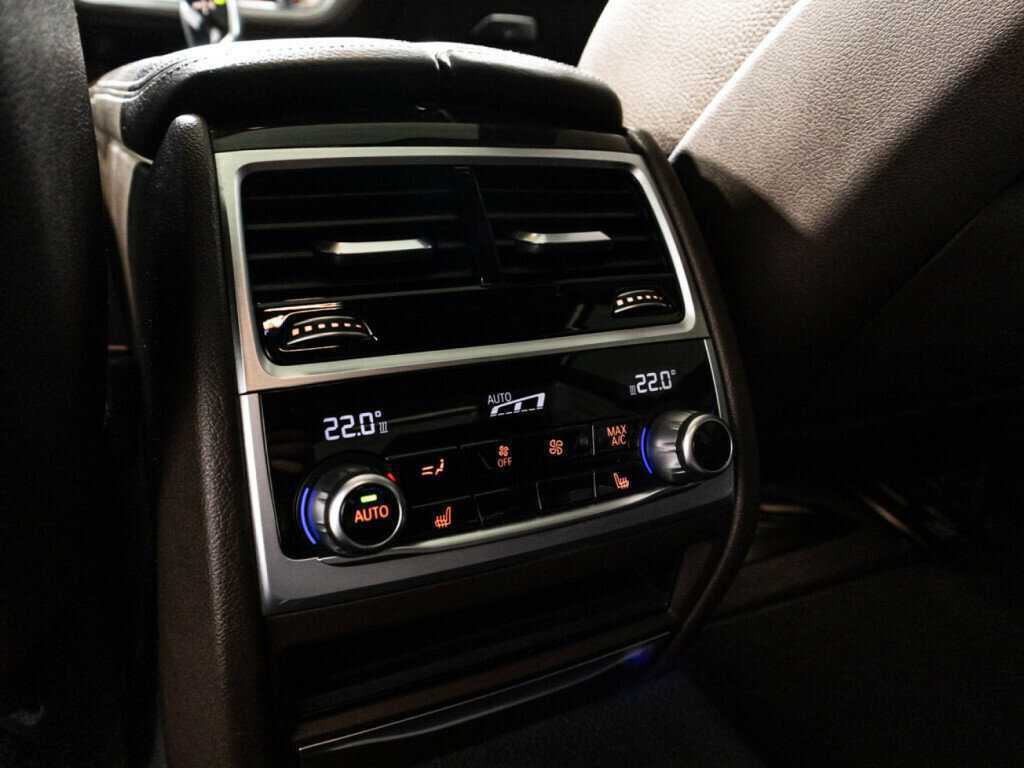 BMW 7 серии Long 730Ld xDrive, 2016 Фото №32