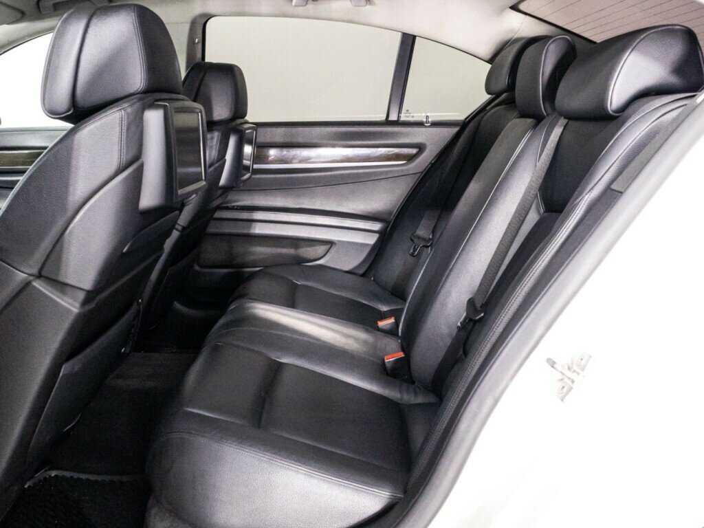 BMW 7 серии 740d xDrive, 2012 Фото №10