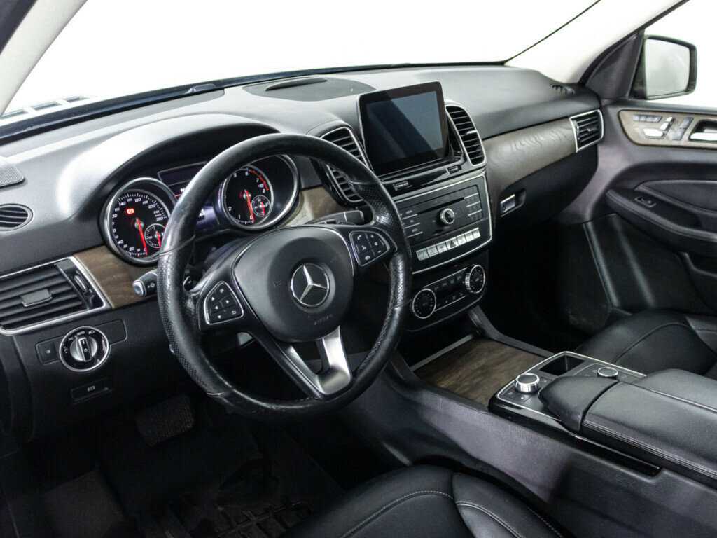 Mercedes-Benz GLE 400, 2016 Фото №11