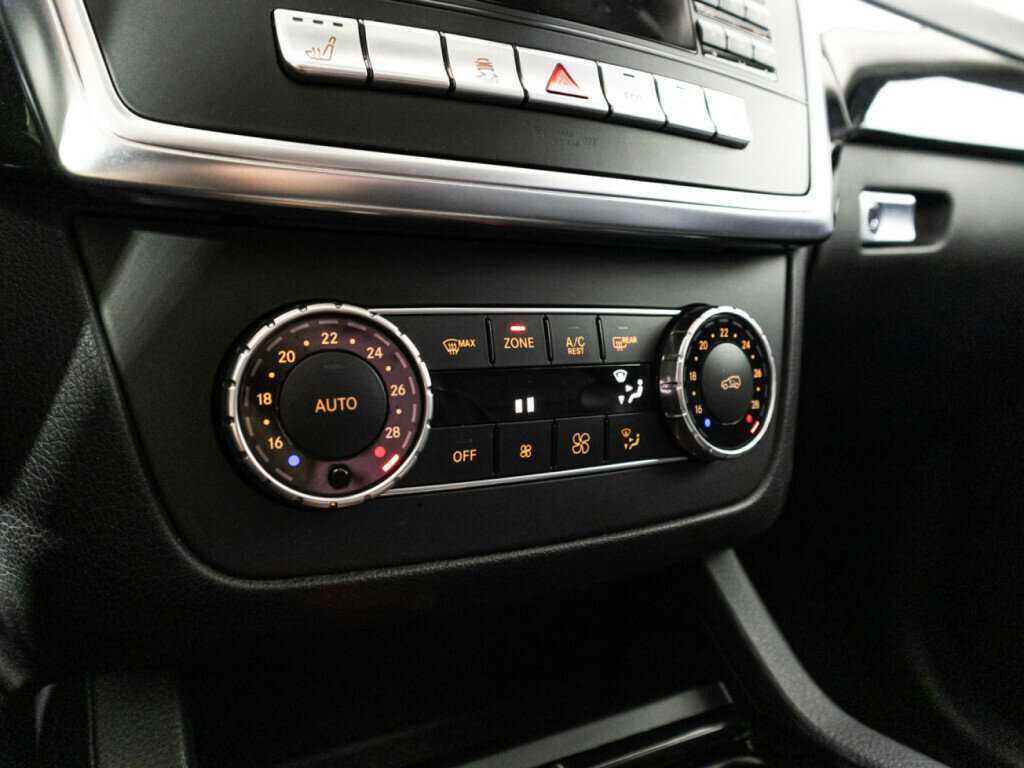 Mercedes-Benz GL-Класс 350 CDI BlueTEC, 2014 Фото №19