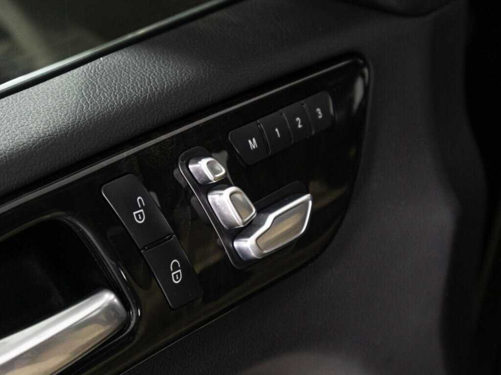 Mercedes-Benz GLE 300, 2016 Фото №22