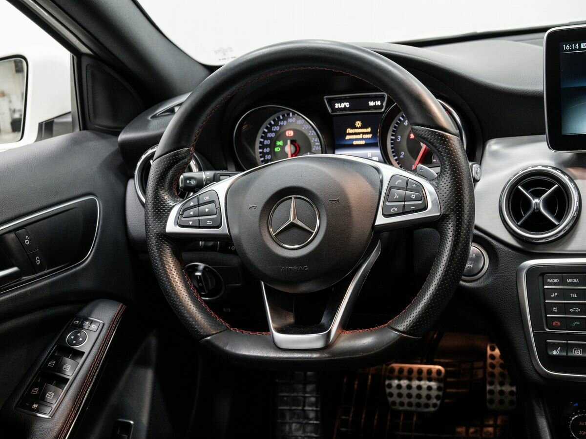 Mercedes-Benz GLA 250, 2016 Фото №13