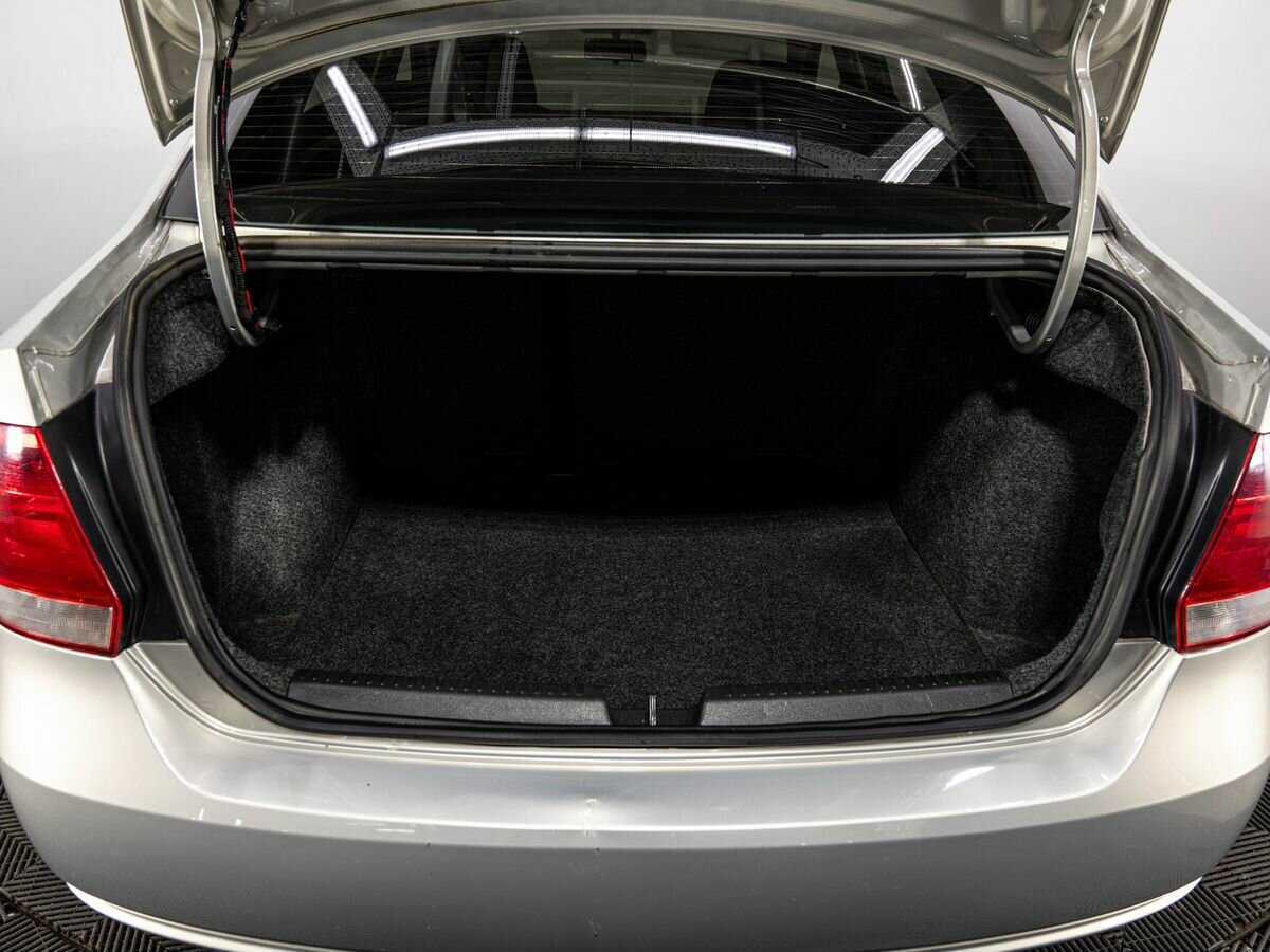 Volkswagen Polo, 2011 Фото №20