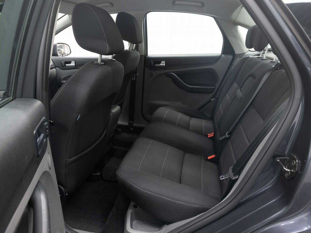 Ford Focus, 2010 Фото №10