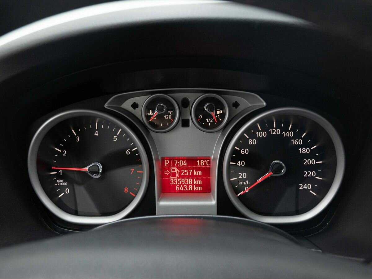 Ford Focus, 2010 Фото №15