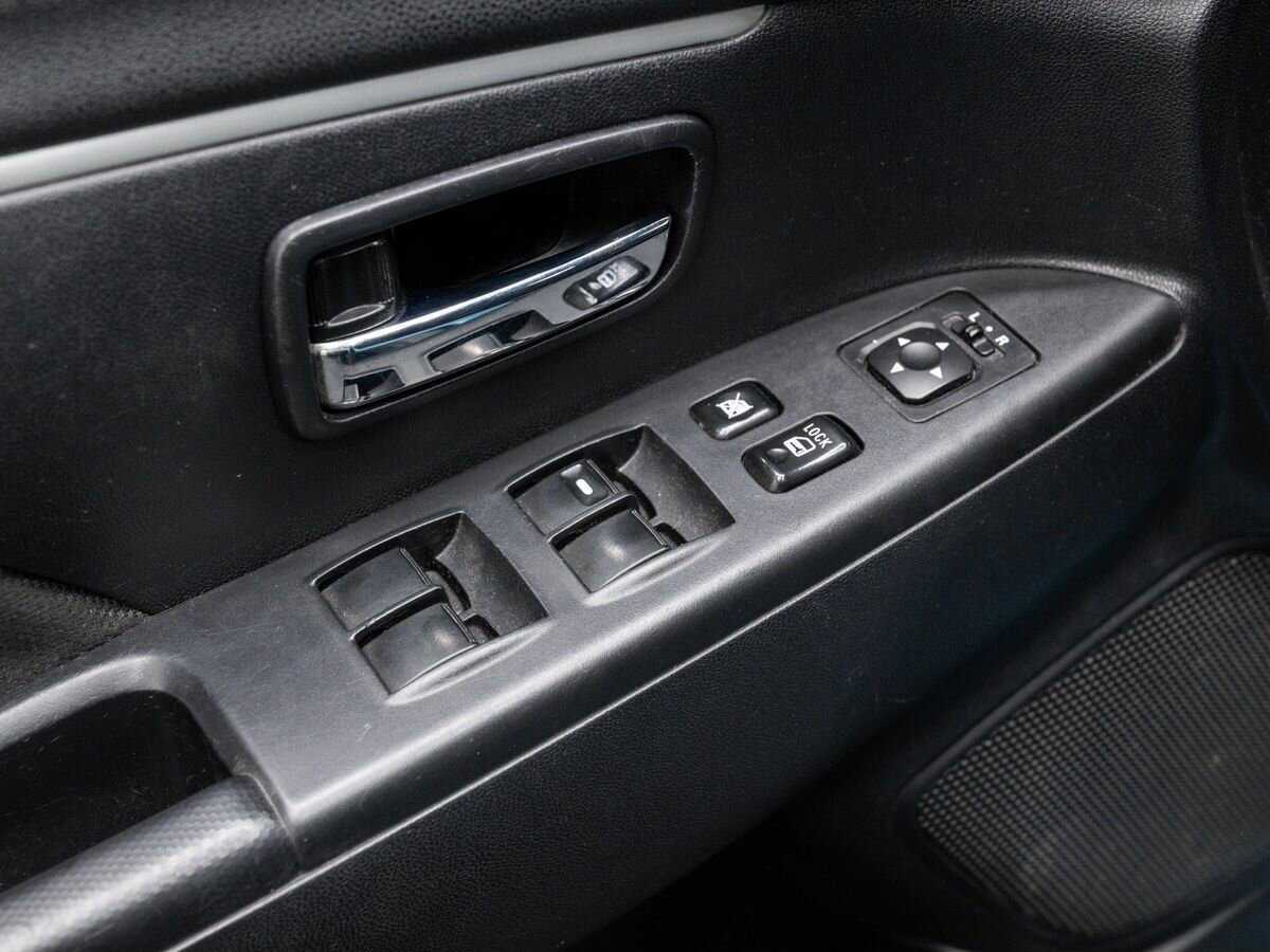 Mitsubishi ASX, 2010 Фото №14