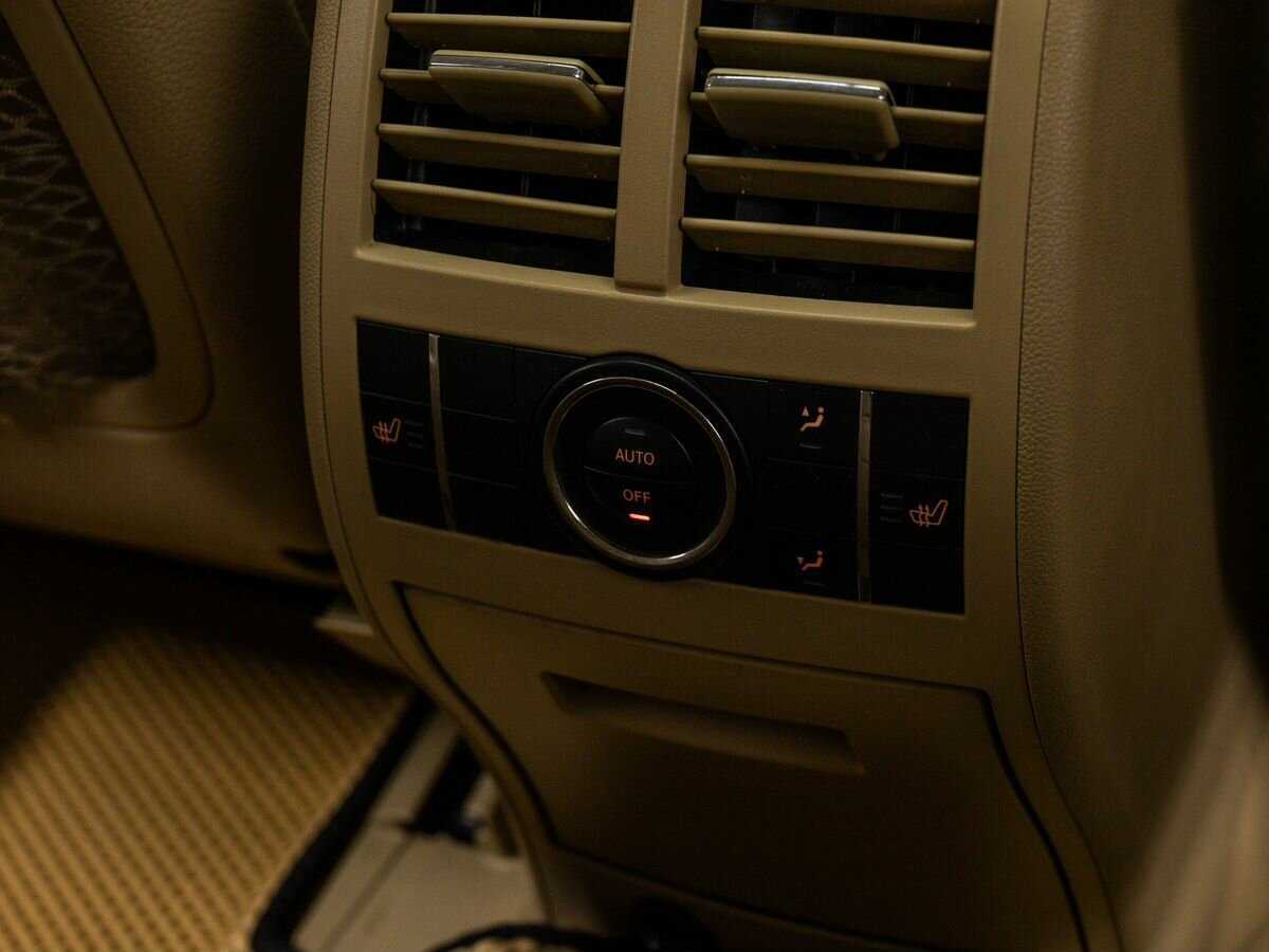 Mercedes-Benz GL-Класс 350, 2011 Фото №12