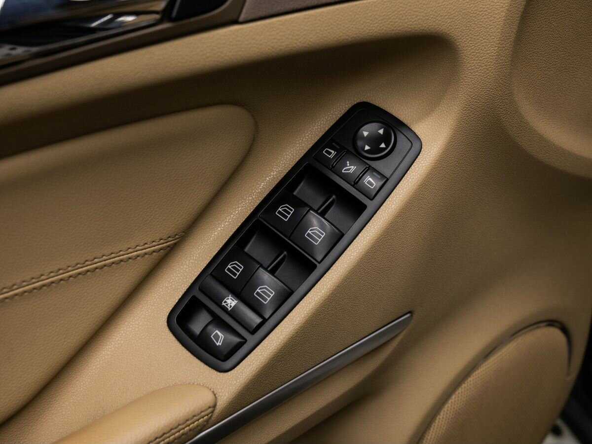 Mercedes-Benz GL-Класс 350, 2011 Фото №19