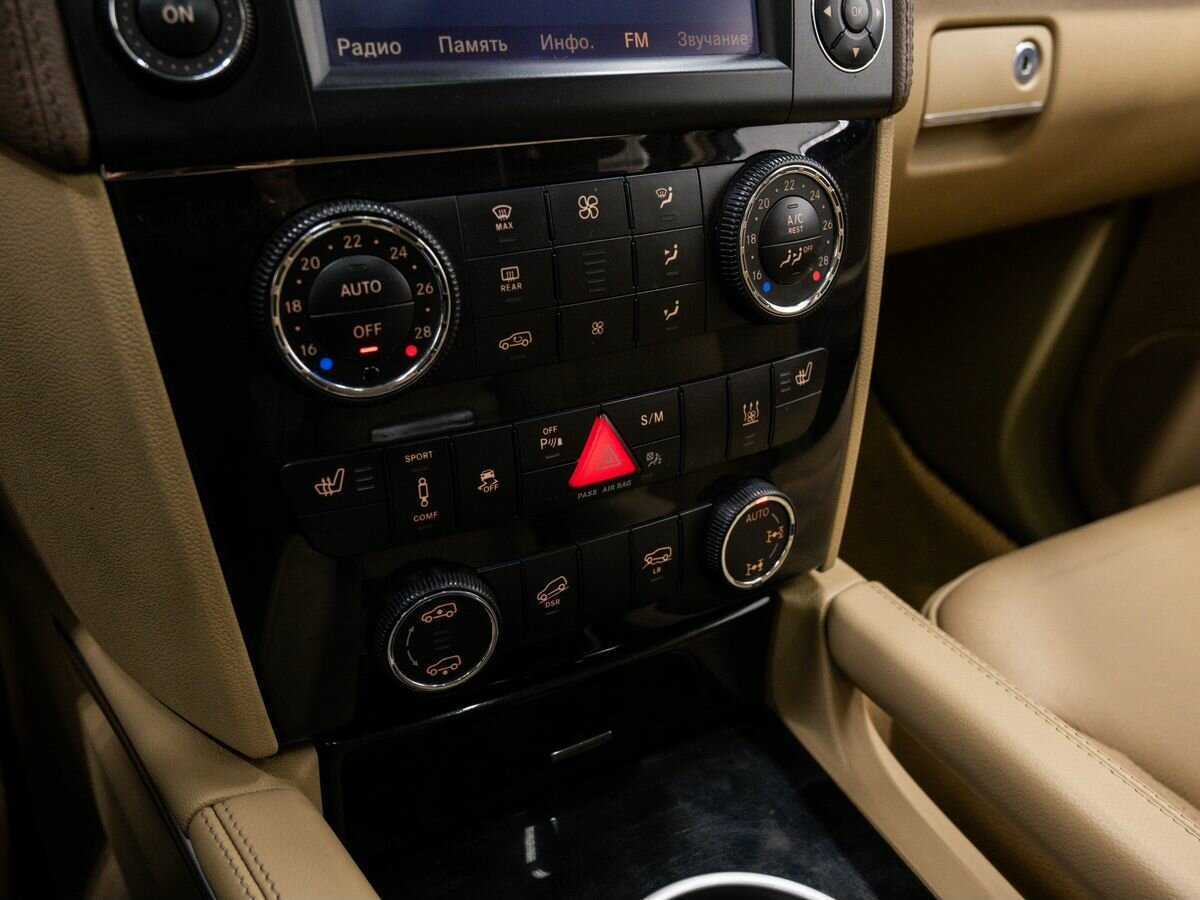 Mercedes-Benz GL-Класс 350, 2011 Фото №22