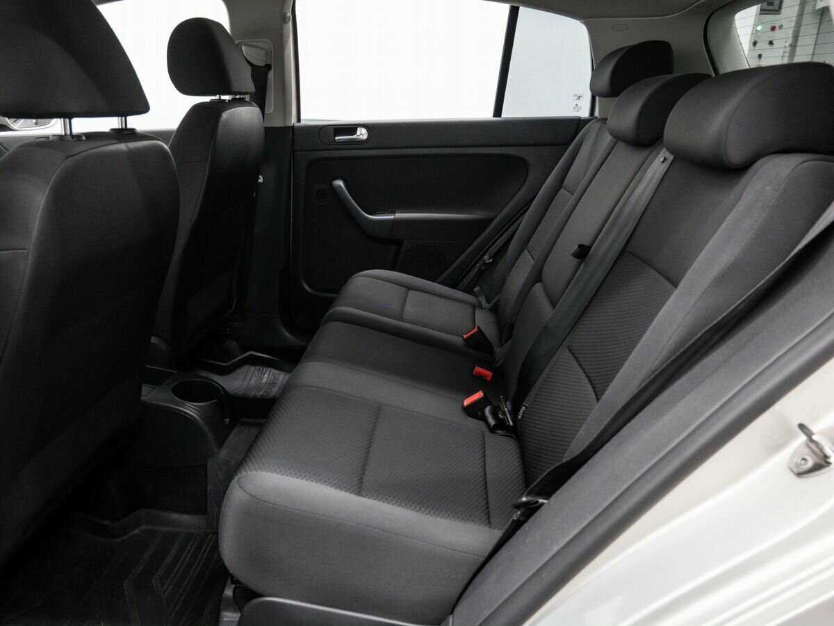 Volkswagen Golf Plus, 2011 Фото №12