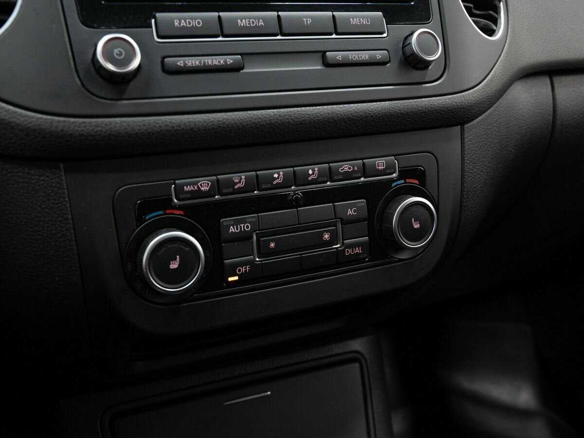 Volkswagen Golf Plus, 2011 Фото №18