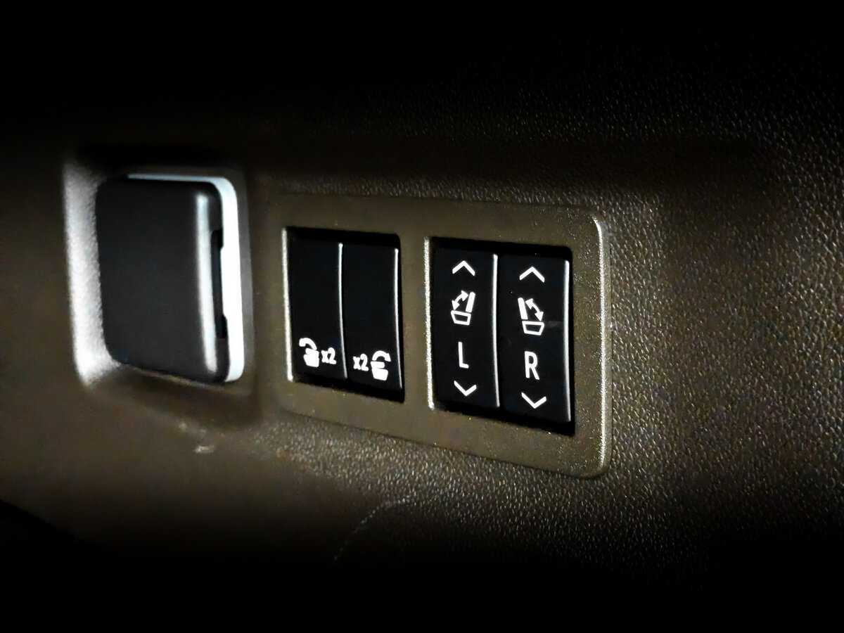 Chevrolet Tahoe, 2023 Фото №27