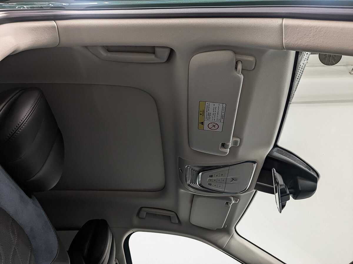 Voyah Free, 2023 Фото №22