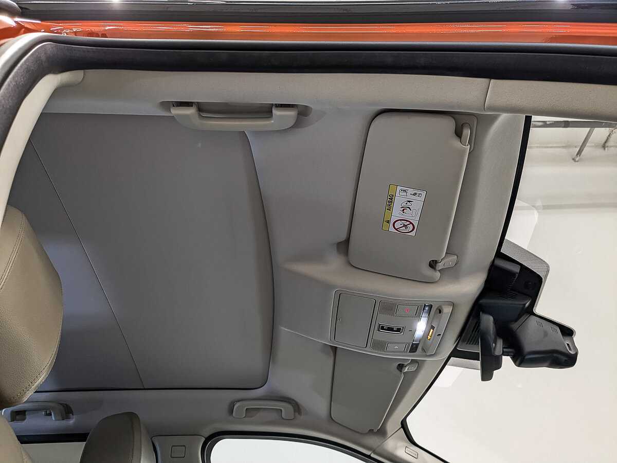 Land Rover Discovery Sport, 2017 Фото №23