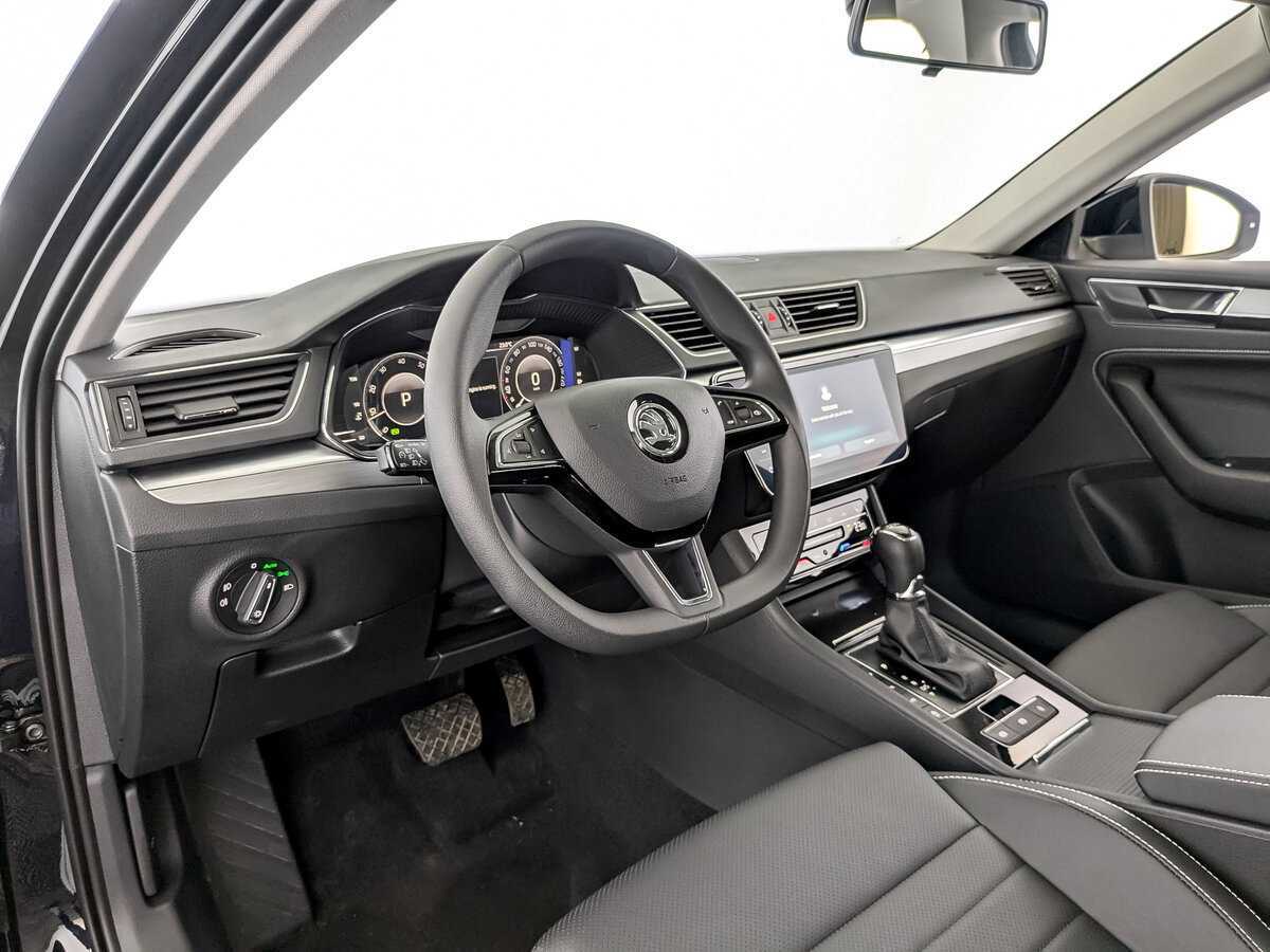 Skoda Superb, 2024 Фото №15