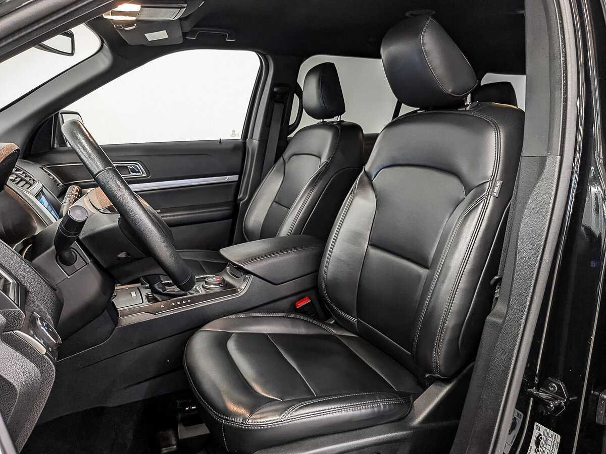 Ford Explorer, 2019 Фото №20