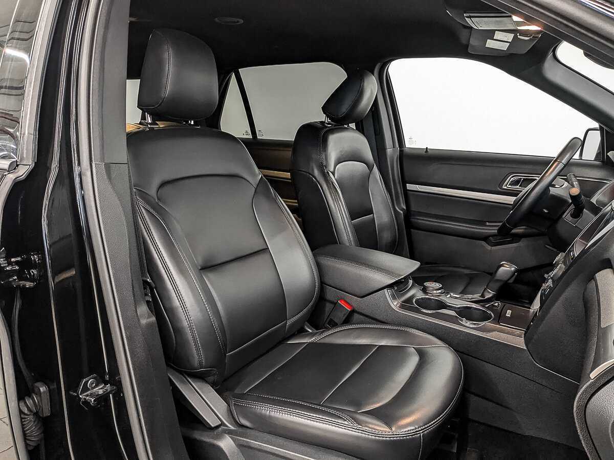 Ford Explorer, 2019 Фото №23