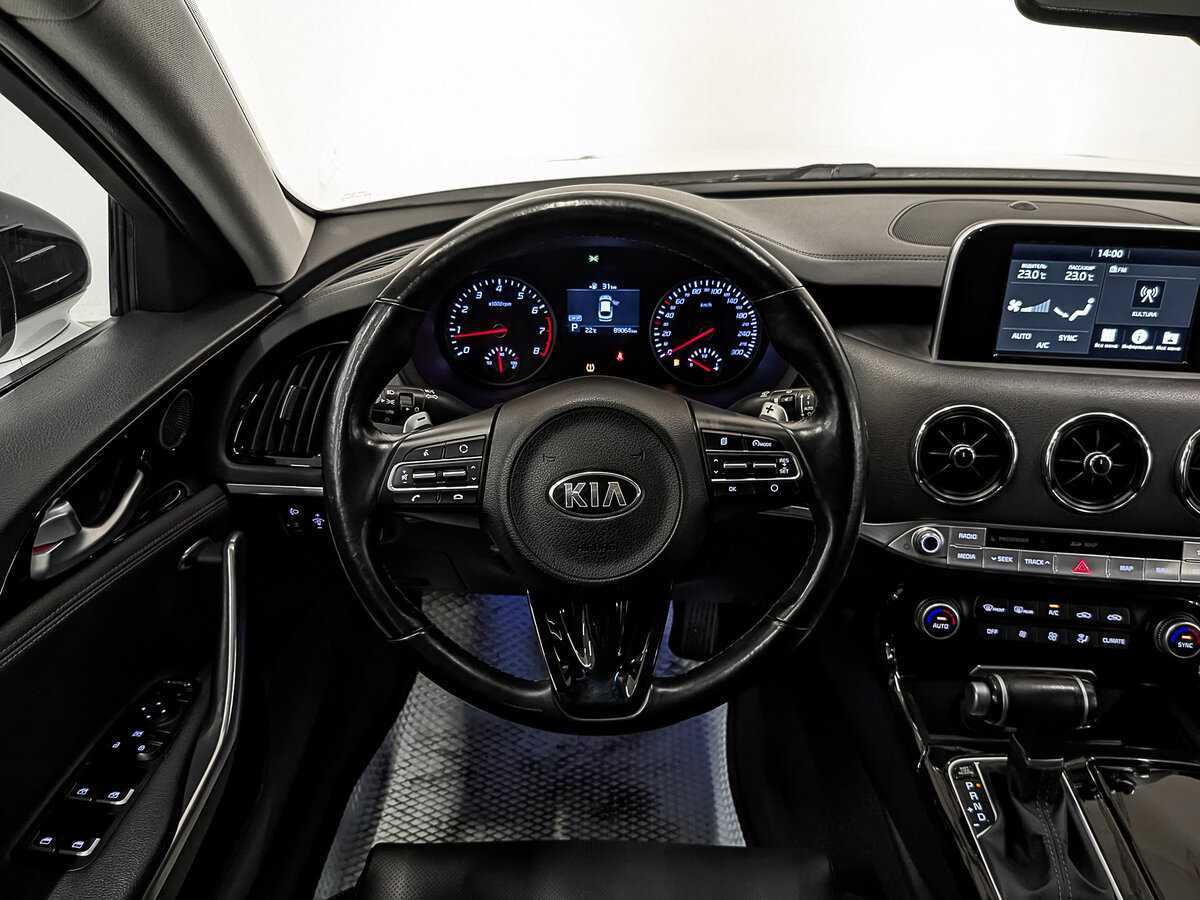 Kia Stinger, 2019 Фото №20