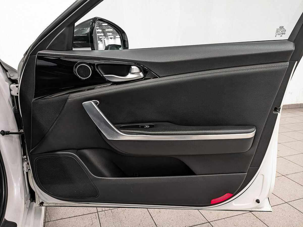 Kia Stinger, 2019 Фото №23