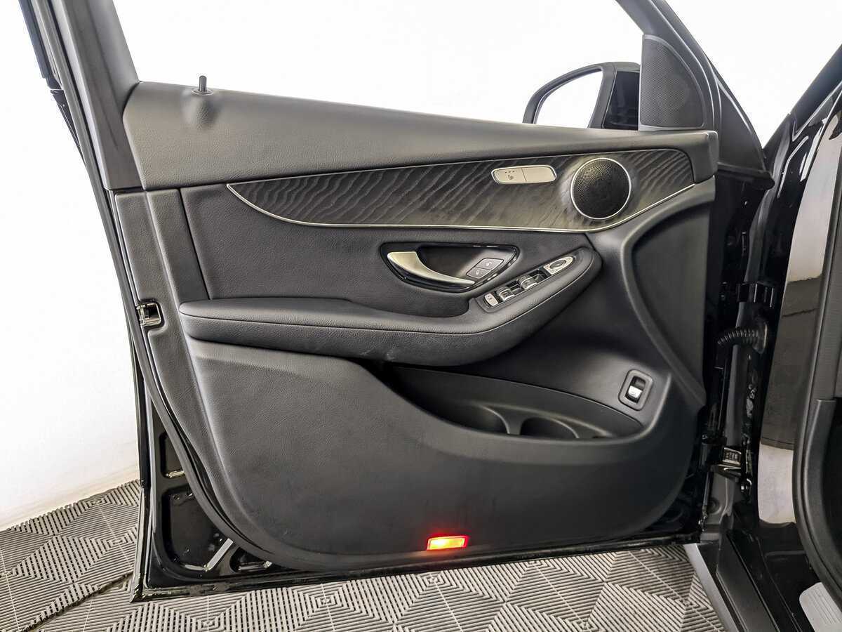 Mercedes-Benz GLC 200, 2019 Фото №19