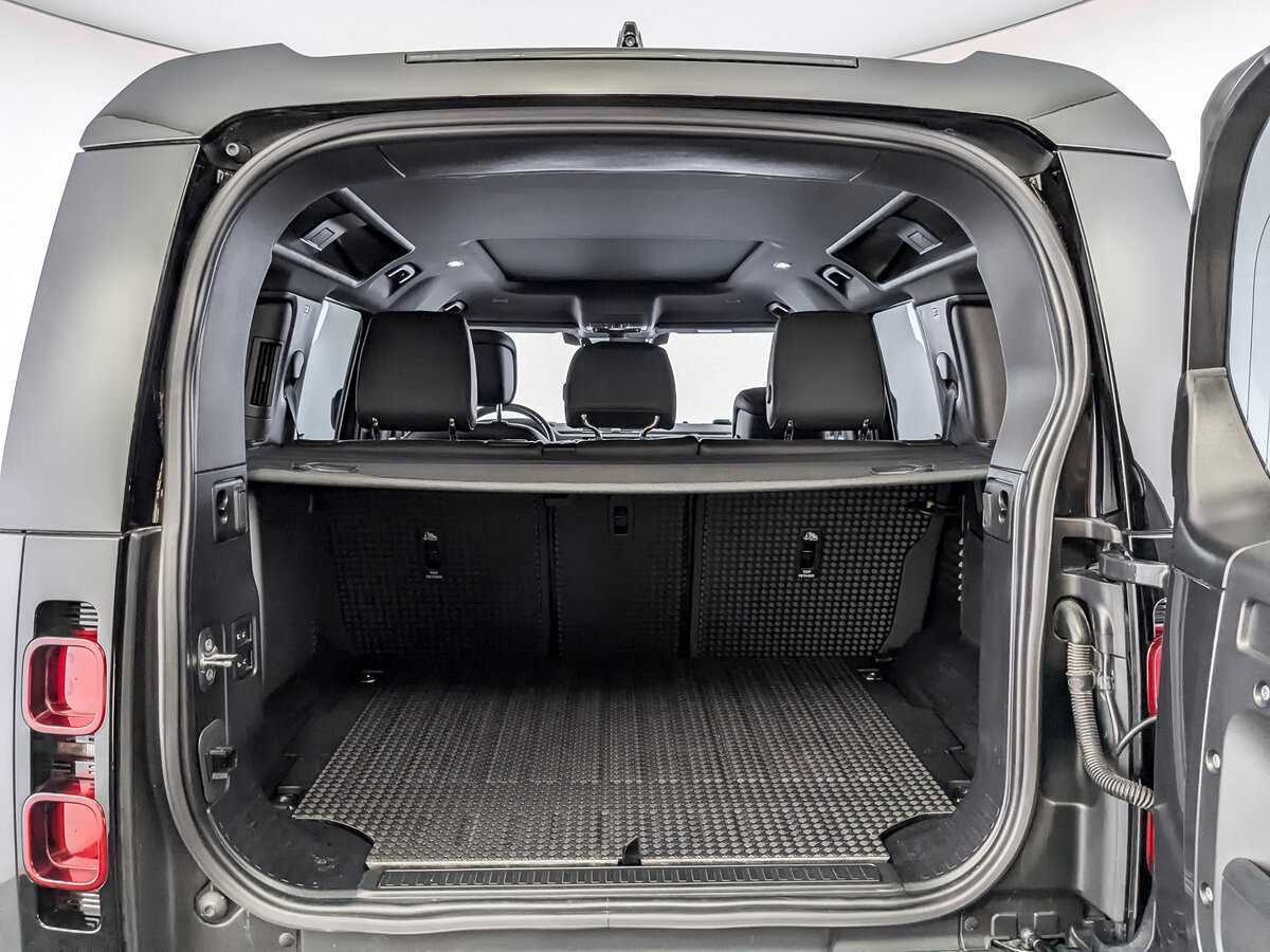 Land Rover Defender 110, 2021 Фото №10