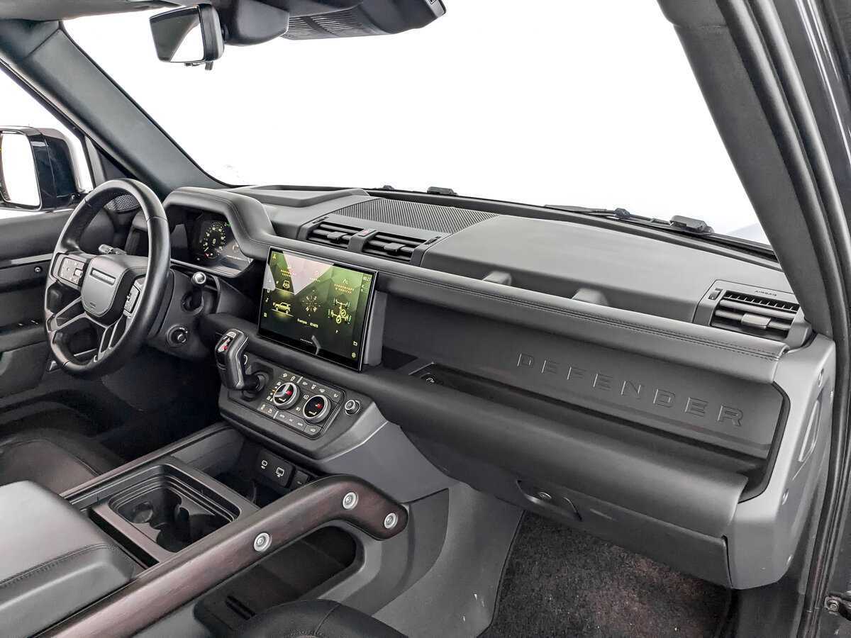 Land Rover Defender 110, 2021 Фото №11