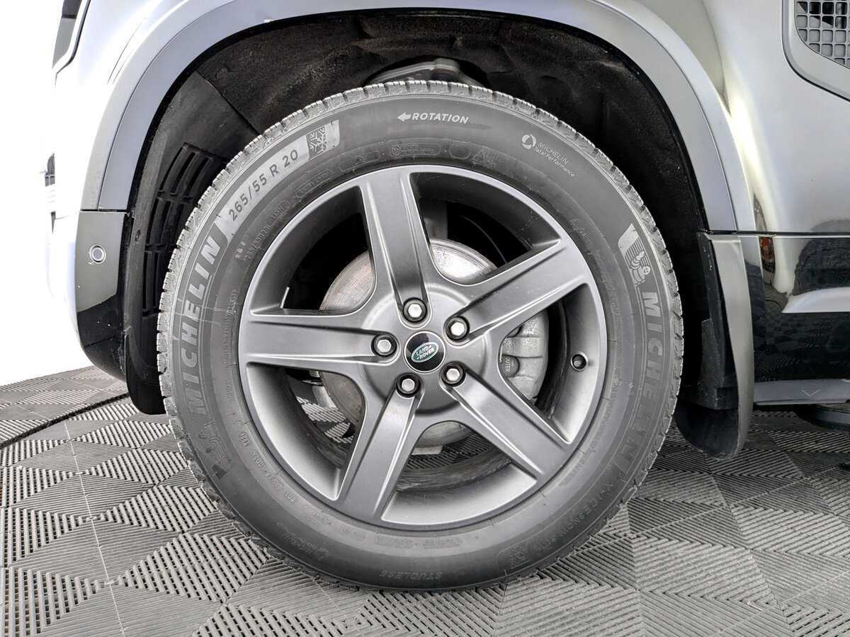 Land Rover Defender 110, 2021 Фото №18