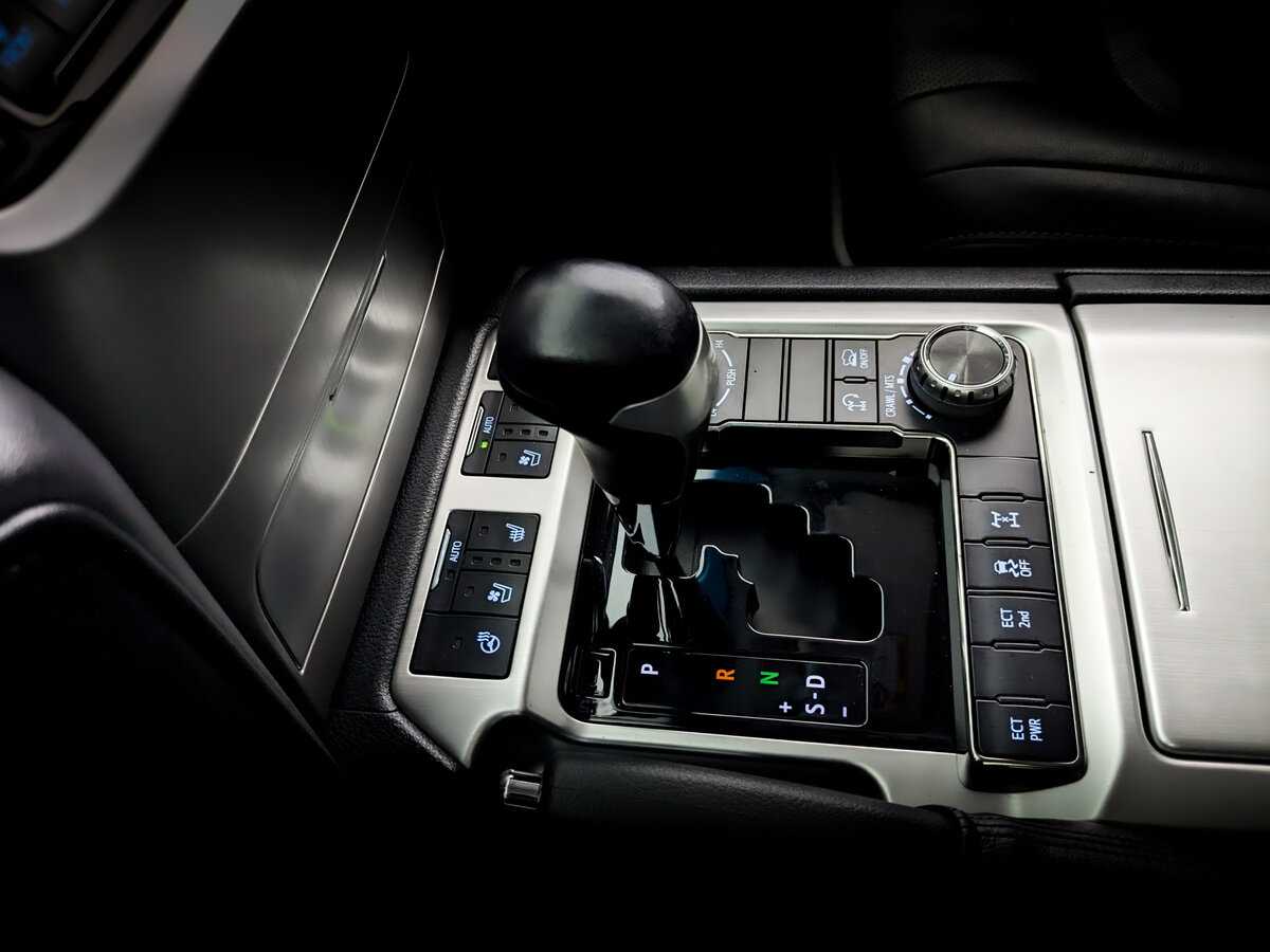 Toyota Land Cruiser, 2020 Фото №30