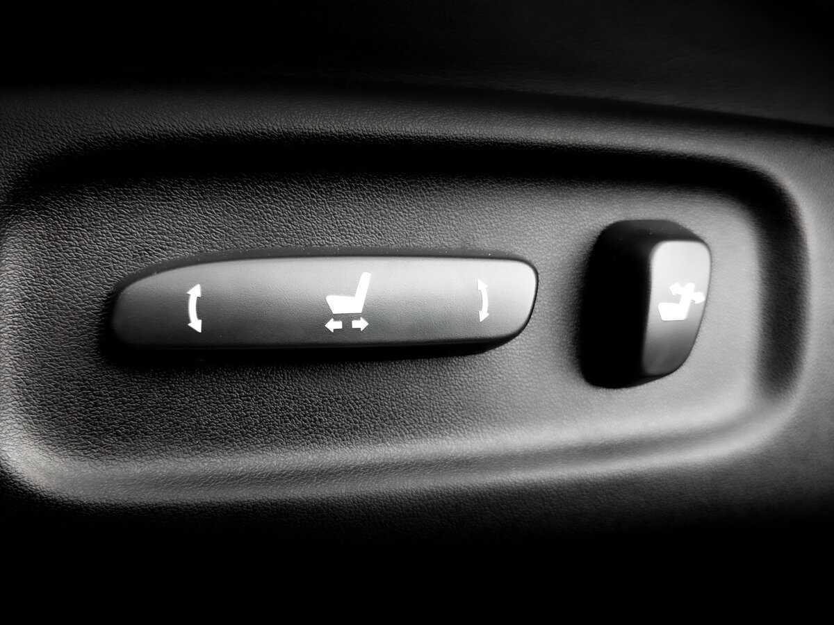 Lexus LX 450d, 2020 Фото №21