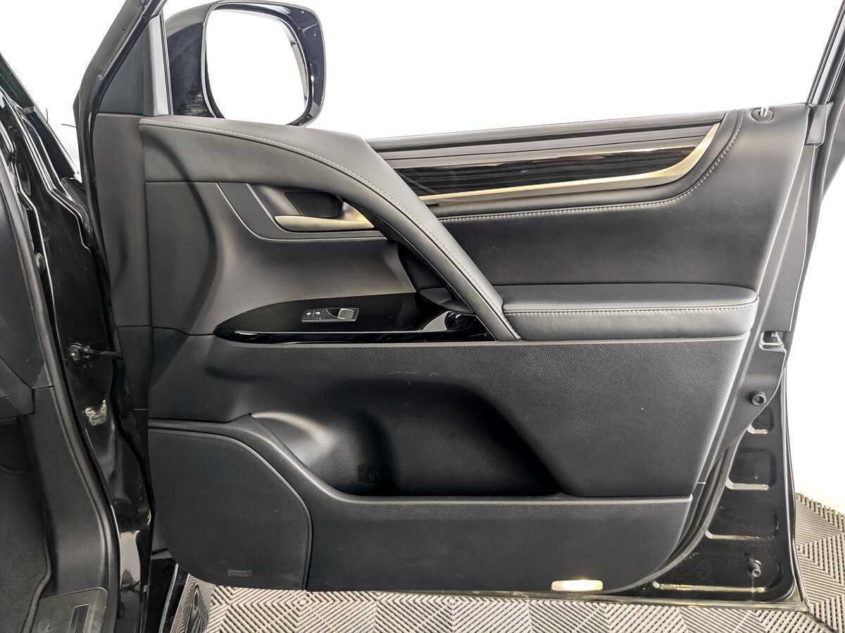 Lexus LX 450d, 2020 Фото №25