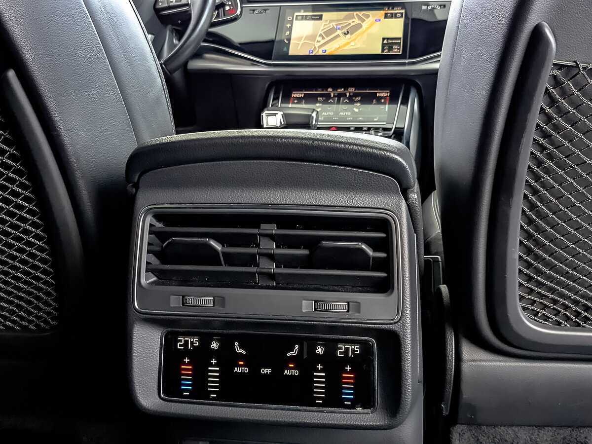 Audi Q7 50 TDI, 2020 Фото №30