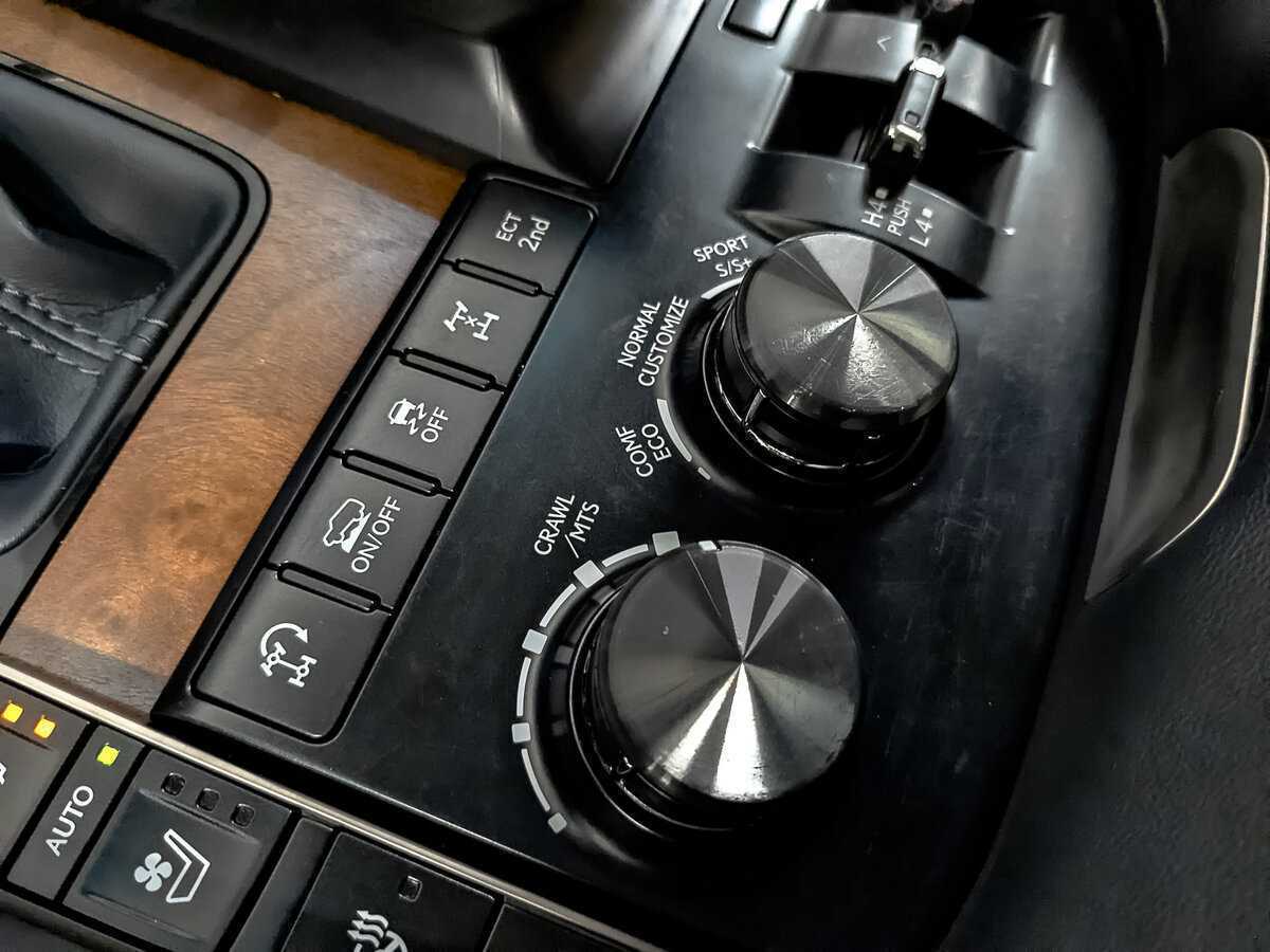 Lexus LX 450d, 2018 Фото №27