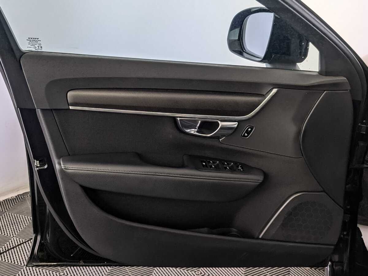 Volvo V90 Cross Country, 2019 Фото №17