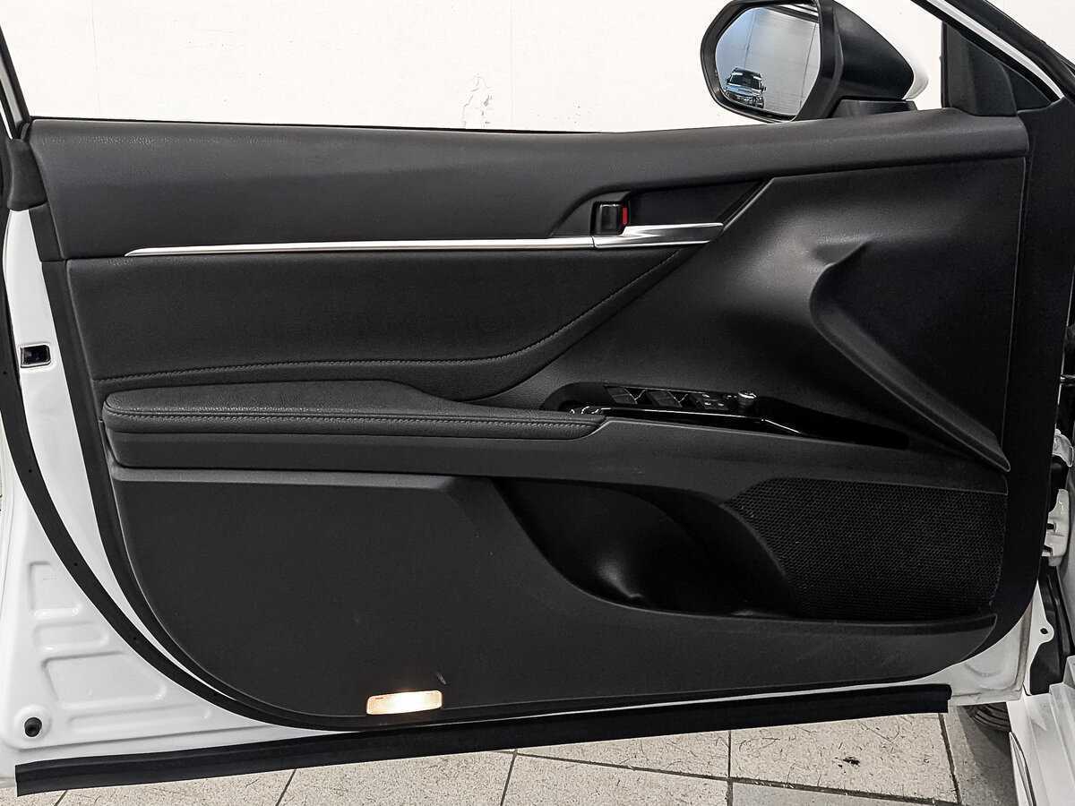 Toyota Camry, 2023 Фото №19