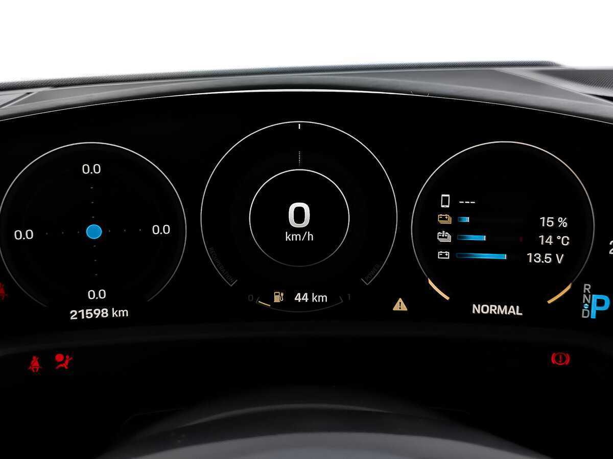 Porsche Taycan 4S, 2021 Фото №16