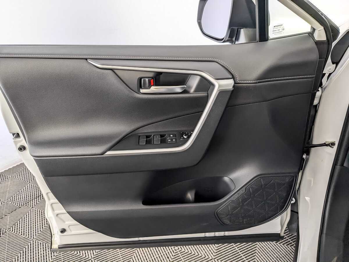 Toyota RAV4, 2021 Фото №19