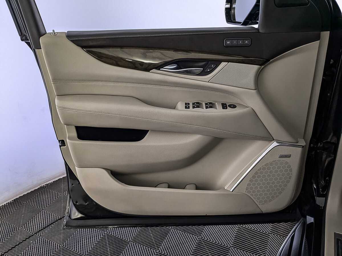 Cadillac Escalade, 2018 Фото №19