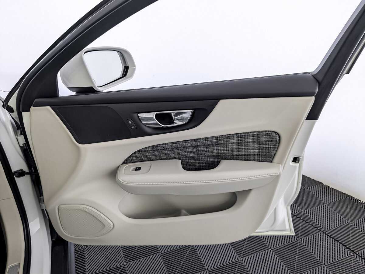 Volvo V60 Cross Country, 2021 Фото №25